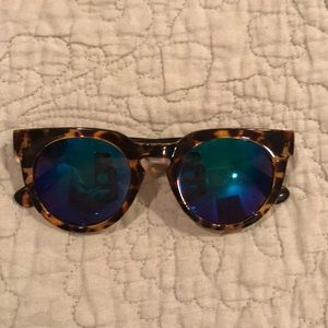 Quay Class of 89 Sunglasses